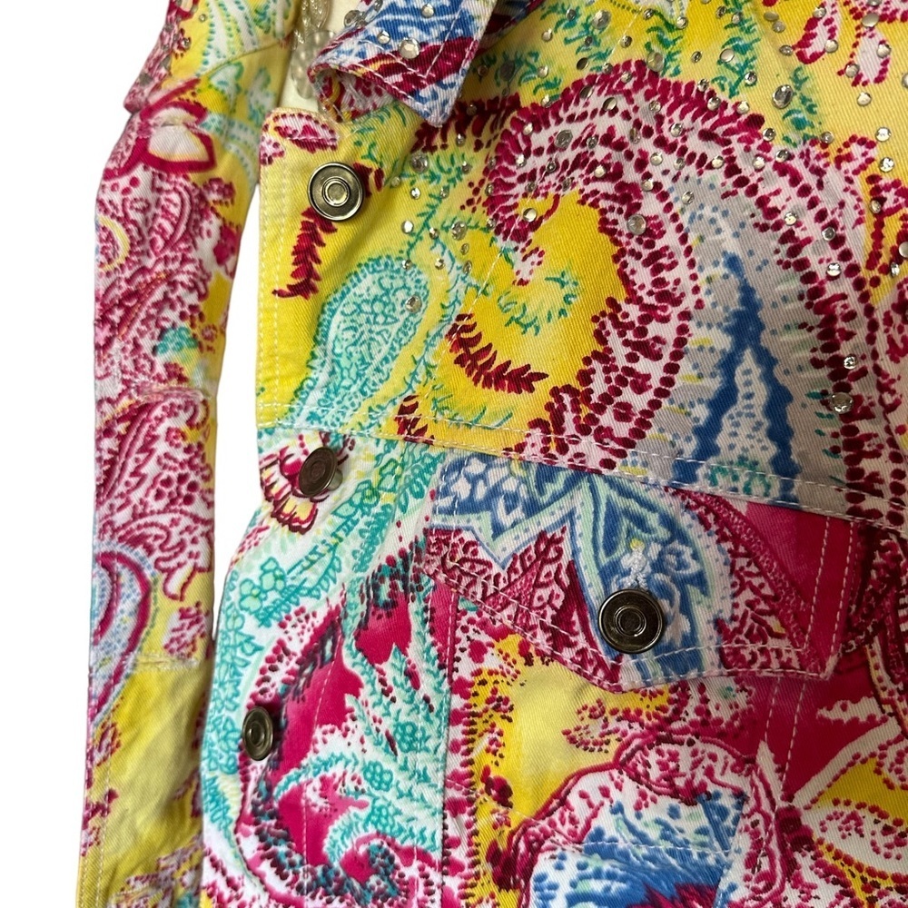 Lifestyle Vibrant Paisley Denim Jacket 🤩 - Picture 2 of 9
